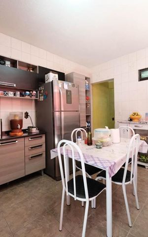 Casa à venda com 125m², 3 quartos e 2 vagasCozinha