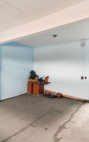 Casa à venda com 74m², 3 quartos e 2 vagasGaragem