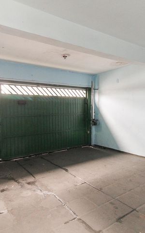 Casa à venda com 74m², 3 quartos e 2 vagasGaragem