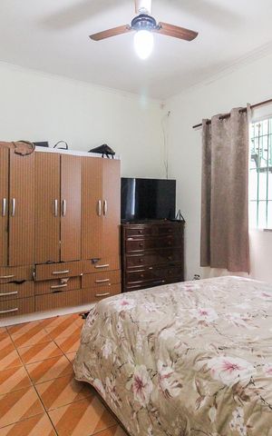Casa à venda com 74m², 3 quartos e 2 vagasSuíte