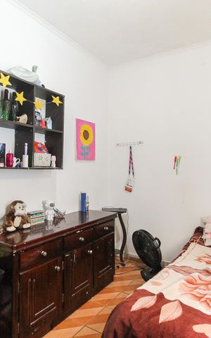 Casa à venda com 74m², 3 quartos e 2 vagasQuarto 2