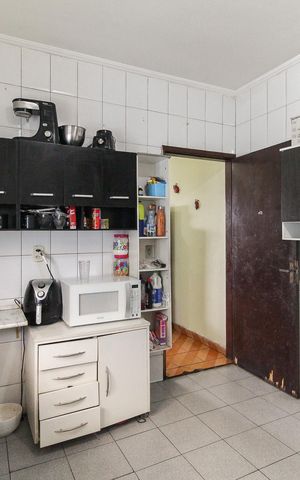 Casa à venda com 74m², 3 quartos e 2 vagasCozinha