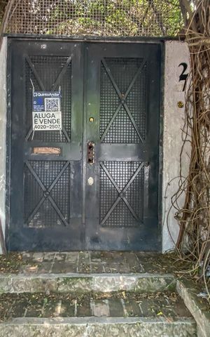 Casa à venda com 103m², 2 quartos e 1 vaga Casa à venda com 103m², 2 quartos e 1 vagaFachada