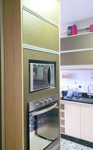 Apartamento à venda com 118m², 4 quartos e 2 vagas Apartamento à venda com 118m², 4 quartos e 2 vagasCozinha e Área de Serviço