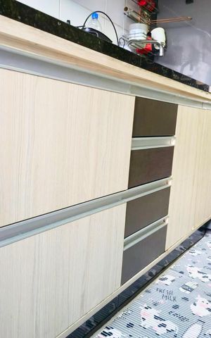 Apartamento à venda com 118m², 4 quartos e 2 vagas Apartamento à venda com 118m², 4 quartos e 2 vagasCozinha e Área de Serviço