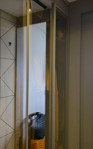 Apartamento à venda com 118m², 4 quartos e 2 vagas Apartamento à venda com 118m², 4 quartos e 2 vagasCloset