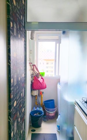 Apartamento à venda com 118m², 4 quartos e 2 vagas Apartamento à venda com 118m², 4 quartos e 2 vagasCozinha e Área de Serviço