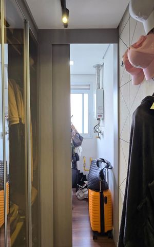 Apartamento à venda com 118m², 4 quartos e 2 vagas Apartamento à venda com 118m², 4 quartos e 2 vagasCloset