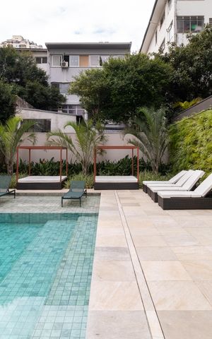 Studio à venda com 28m², 1 quarto e sem vaga Studio à venda com 28m², 1 quarto e sem vagaÁrea comum - Piscina