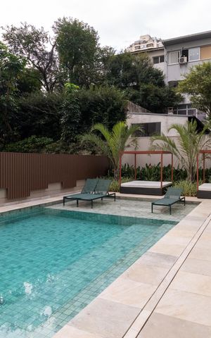 Studio à venda com 28m², 1 quarto e sem vaga Studio à venda com 28m², 1 quarto e sem vagaÁrea comum - Piscina