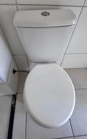 Apartamento à venda com 52m², 2 quartos e sem vaga Apartamento à venda com 52m², 2 quartos e sem vagaBanheiro Social