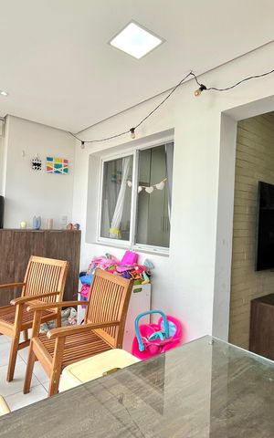 Apartamento à venda com 64m², 2 quartos e 1 vaga Apartamento à venda com 64m², 2 quartos e 1 vagaVaranda