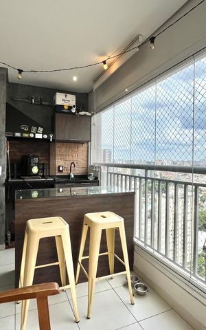 Apartamento à venda com 64m², 2 quartos e 1 vaga Apartamento à venda com 64m², 2 quartos e 1 vagaVaranda