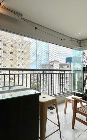 Apartamento à venda com 64m², 2 quartos e 1 vaga Apartamento à venda com 64m², 2 quartos e 1 vagaVaranda