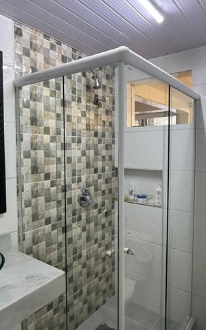 Casa à venda com 400m², 2 quartos e 3 vagas Casa à venda com 400m², 2 quartos e 3 vagasBanheiro Social