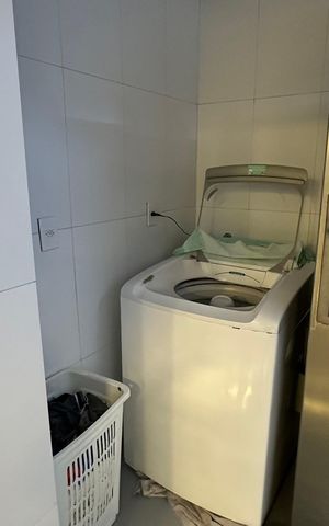 Casa à venda com 400m², 2 quartos e 3 vagas Casa à venda com 400m², 2 quartos e 3 vagasÁrea de Serviço
