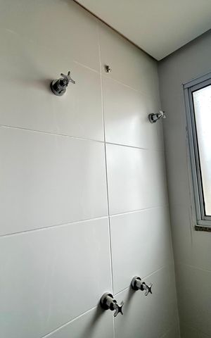 Apartamento à venda com 66m², 2 quartos e 1 vaga Apartamento à venda com 66m², 2 quartos e 1 vagaBanheiro da Suíte