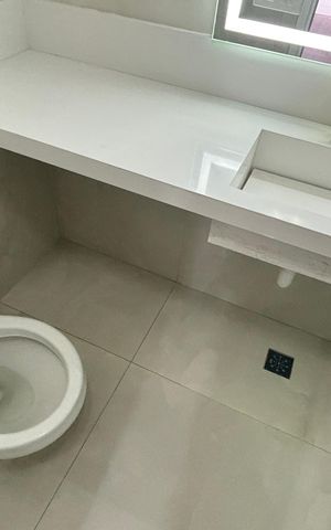 Casa de condomínio à venda com 144m², 4 quartos e 3 vagas Casa de condomínio à venda com 144m², 4 quartos e 3 vagasBanheiro da Suíte