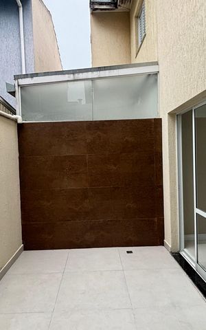 Casa de condomínio à venda com 144m², 4 quartos e 3 vagas Casa de condomínio à venda com 144m², 4 quartos e 3 vagasVaranda Sala