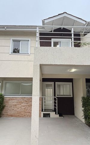 Casa de condomínio à venda com 144m², 4 quartos e 3 vagas Casa de condomínio à venda com 144m², 4 quartos e 3 vagasFachada