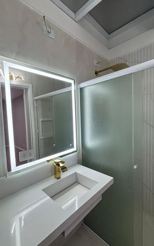 Casa de condomínio à venda com 144m², 4 quartos e 3 vagas Casa de condomínio à venda com 144m², 4 quartos e 3 vagasBanheiro da Suíte