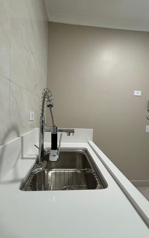 Casa de condomínio à venda com 144m², 4 quartos e 3 vagas Casa de condomínio à venda com 144m², 4 quartos e 3 vagasCozinha - Area de Serviço