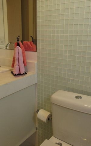 Apartamento para alugar com 225m², 3 quartos e 3 vagasBanheiro da Suíte 1