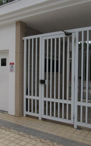 Apartamento para alugar com 225m², 3 quartos e 3 vagasFachada e portaria