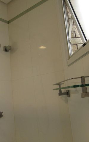 Apartamento para alugar com 225m², 3 quartos e 3 vagasBanheiro da Suíte 1