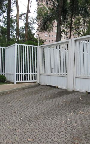 Apartamento para alugar com 225m², 3 quartos e 3 vagasFachada 