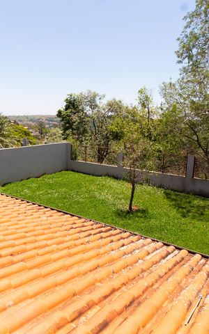 Casa de condomínio à venda com 230m², 4 quartos e 4 vagas Casa de condomínio à venda com 230m², 4 quartos e 4 vagasVista da Suíte 3