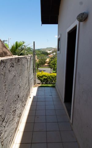 Casa de condomínio à venda com 230m², 4 quartos e 4 vagas Casa de condomínio à venda com 230m², 4 quartos e 4 vagasCorredor