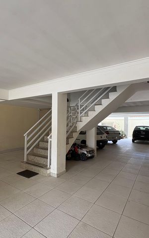 Apartamento à venda com 144m², 2 quartos e 2 vagas Apartamento à venda com 144m², 2 quartos e 2 vagasGaragem