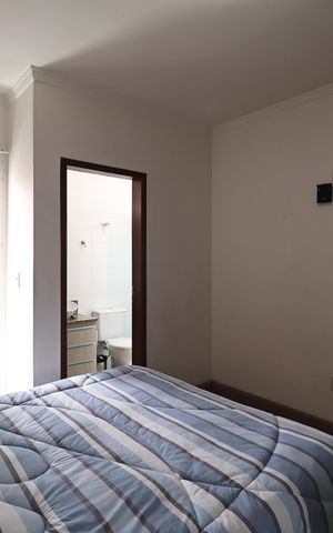 Apartamento à venda com 144m², 2 quartos e 2 vagas Apartamento à venda com 144m², 2 quartos e 2 vagasSuite