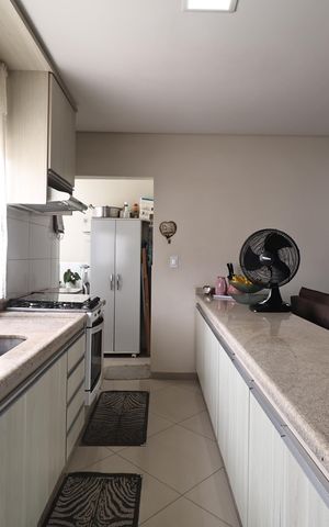 Apartamento à venda com 144m², 2 quartos e 2 vagas Apartamento à venda com 144m², 2 quartos e 2 vagasCozinha