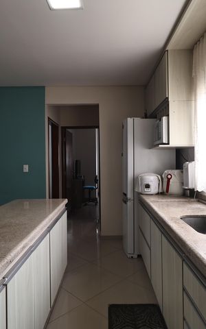 Apartamento à venda com 144m², 2 quartos e 2 vagas Apartamento à venda com 144m², 2 quartos e 2 vagasCozinha