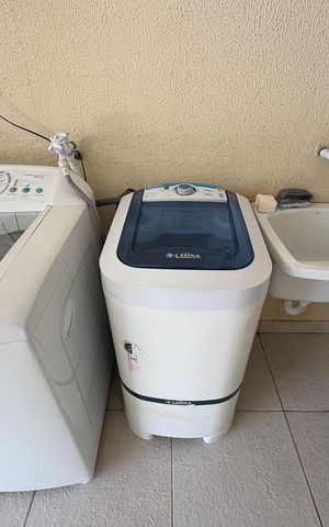 Apartamento à venda com 144m², 2 quartos e 2 vagas Apartamento à venda com 144m², 2 quartos e 2 vagasLavanderia 2