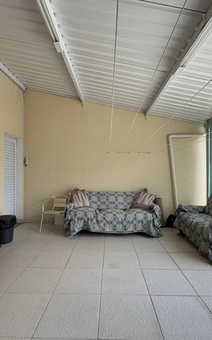 Apartamento à venda com 144m², 2 quartos e 2 vagas Apartamento à venda com 144m², 2 quartos e 2 vagasCobertura