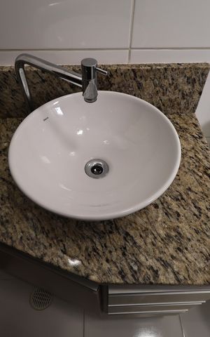 Apartamento à venda com 144m², 2 quartos e 2 vagas Apartamento à venda com 144m², 2 quartos e 2 vagasBanheiro