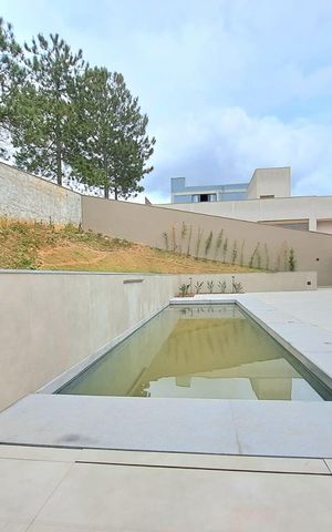 Casa de condomínio à venda com 407m², 4 quartos e 6 vagas