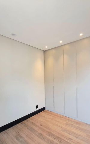 Casa de condomínio à venda com 407m², 4 quartos e 6 vagas