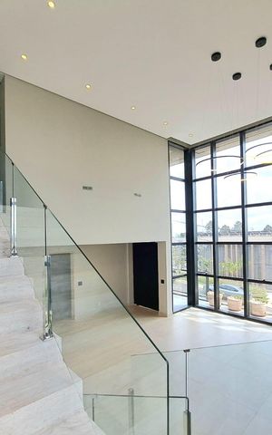 Casa de condomínio à venda com 407m², 4 quartos e 6 vagas