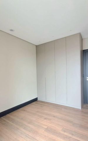Casa de condomínio à venda com 407m², 4 quartos e 6 vagas