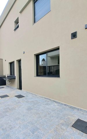 Casa de condomínio à venda com 407m², 4 quartos e 6 vagas