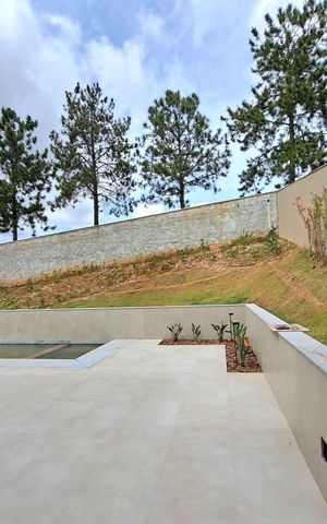Casa de condomínio à venda com 407m², 4 quartos e 6 vagas