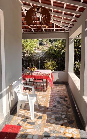 Casa à venda com 197m², 4 quartos e 2 vagas Casa à venda com 197m², 4 quartos e 2 vagasVaranda