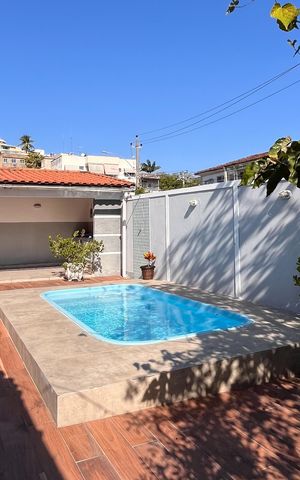 Casa à venda com 197m², 4 quartos e 2 vagas Casa à venda com 197m², 4 quartos e 2 vagasQuintal