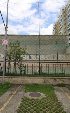 Apartamento à venda com 70m², 3 quartos e 1 vagaÁrea comum - Quadra Poliesportiva