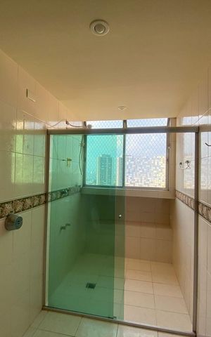 Apartamento para alugar com 104m², 3 quartos e 2 vagas Apartamento para alugar com 104m², 3 quartos e 2 vagasBanheiro 1