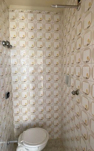 Apartamento para alugar com 104m², 3 quartos e 2 vagas Apartamento para alugar com 104m², 3 quartos e 2 vagasBanheiro de Serviço